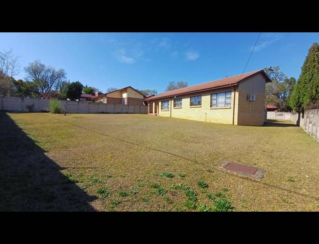 3 BEDROOM HOUSE FOR SALE IN AVIARYHILL